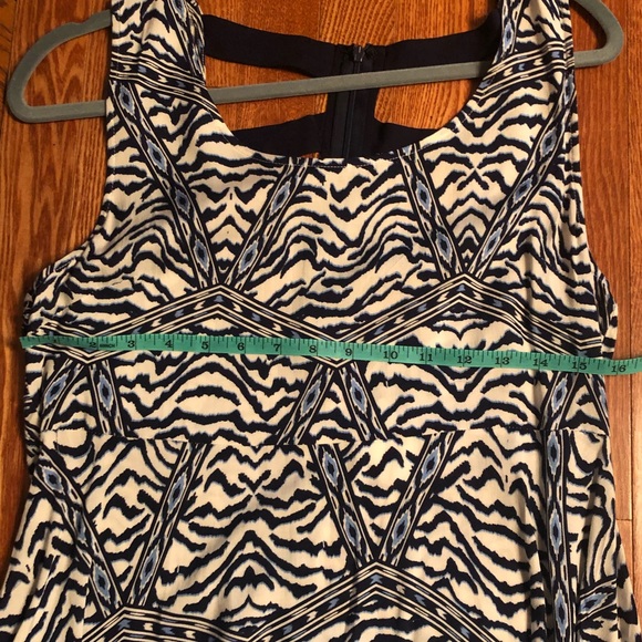 NEW Aztec Flowy Dress - Picture 6 of 6